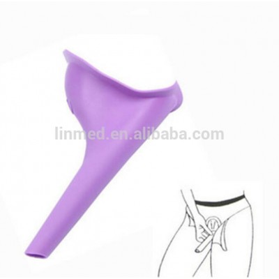 Lady's urinating device